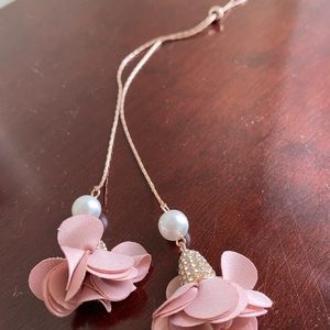 Pink flower necklace, slider spring summer